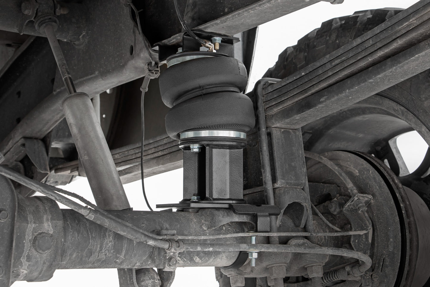Air Spring Kit 6 Inch Lift Kit Silverado/Sierra 2500HD (01-10) Rough Country