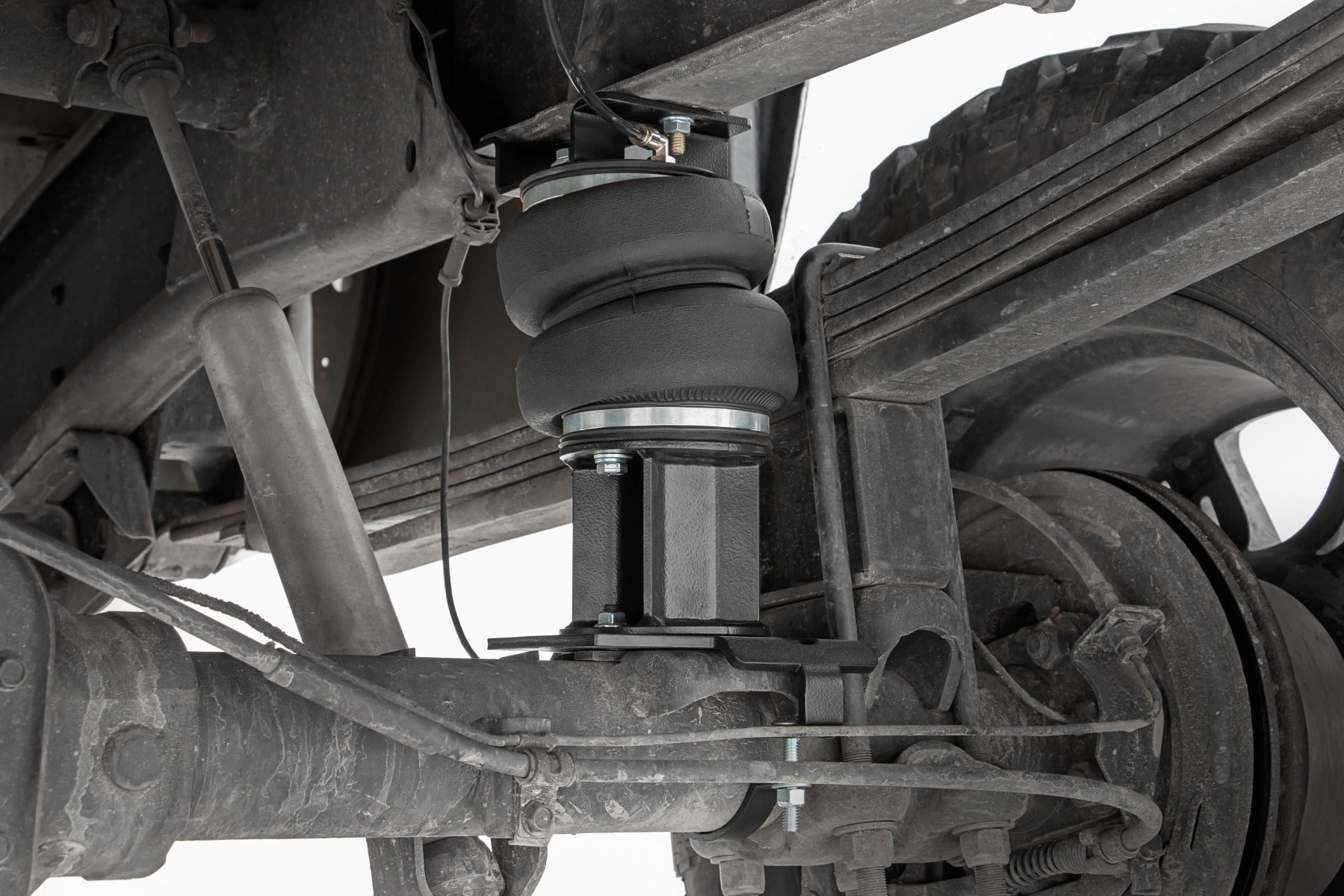 Air Spring Kit 0-6 Inch Lift without Onboard Air Comprsseor 01-10 Chevy/GMC 2500HD Rough Country