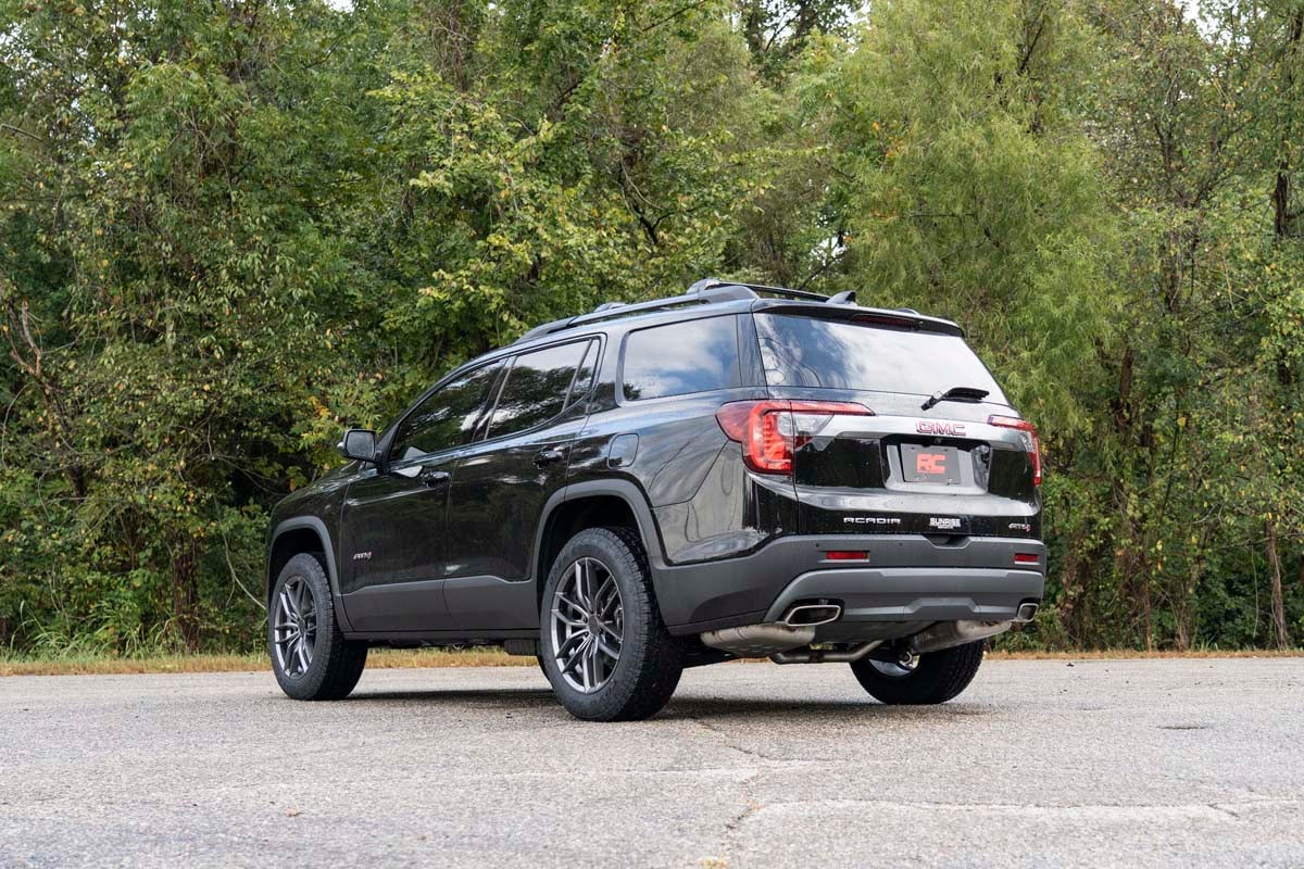 1.5 Inch Lift Kit GMC Acadia 2WD/4WD (2017-2023) Rough Country