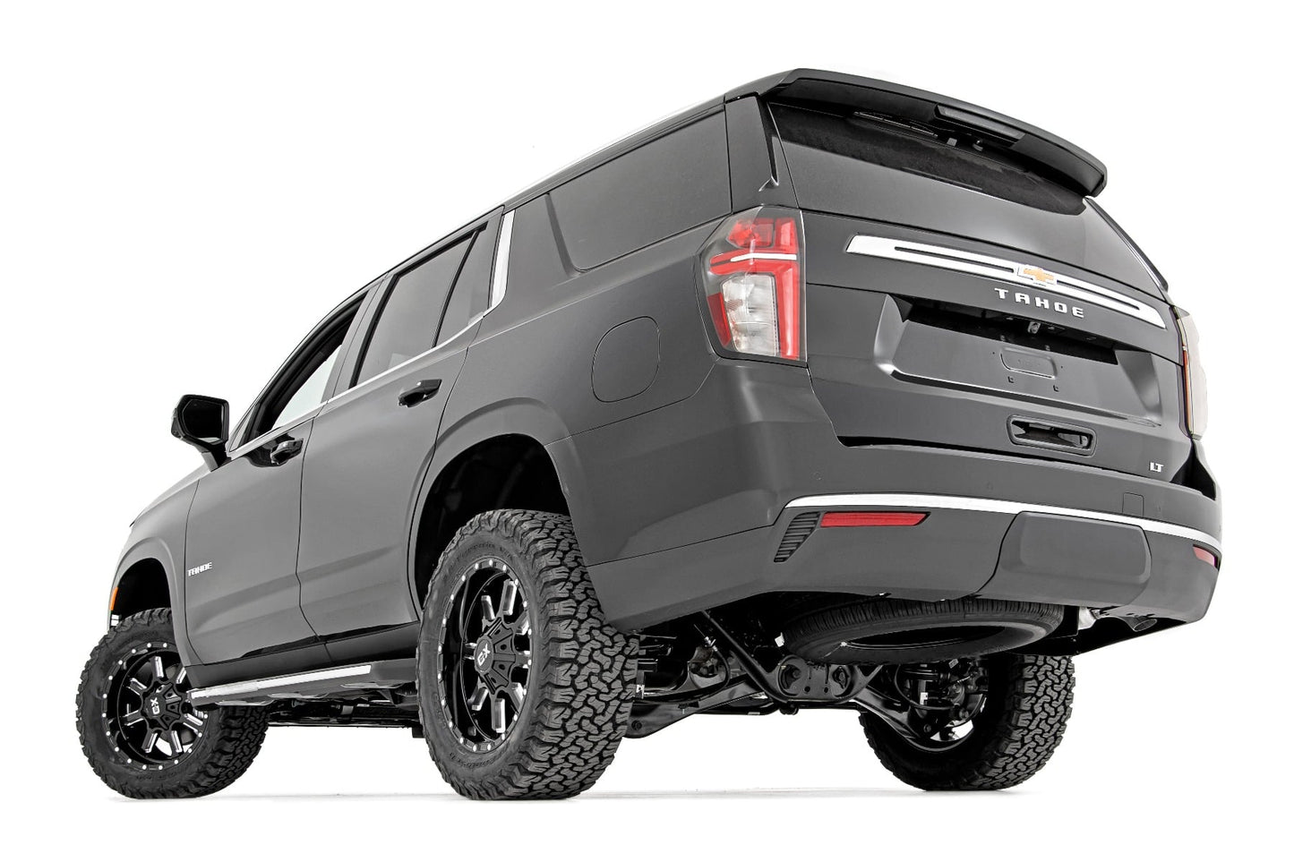 3.5 Inch Lift Kit M1 Struts Chevy/GMC SUV 1500 4WD (2021-2026) Rough Country