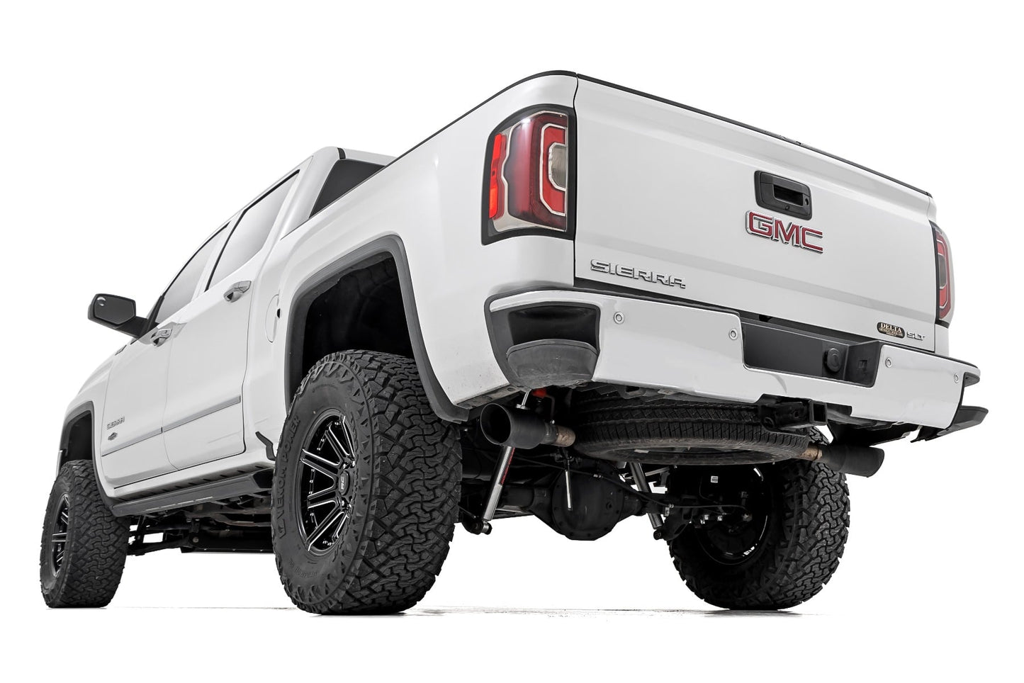 7 Inch Stamped Steel LCA Lift Kit Forged UCA Bracket M1 Struts/M1 Silverado/Sierra 1500 (16-18) Rough Country