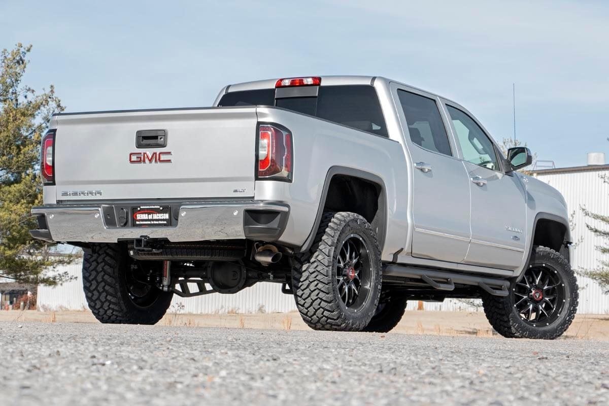 3.5 Inch Lift Kit Alu/Stamp Steel LCA M1 Strut Silverado/Sierra 1500 (14-18 & Classic) Rough Country