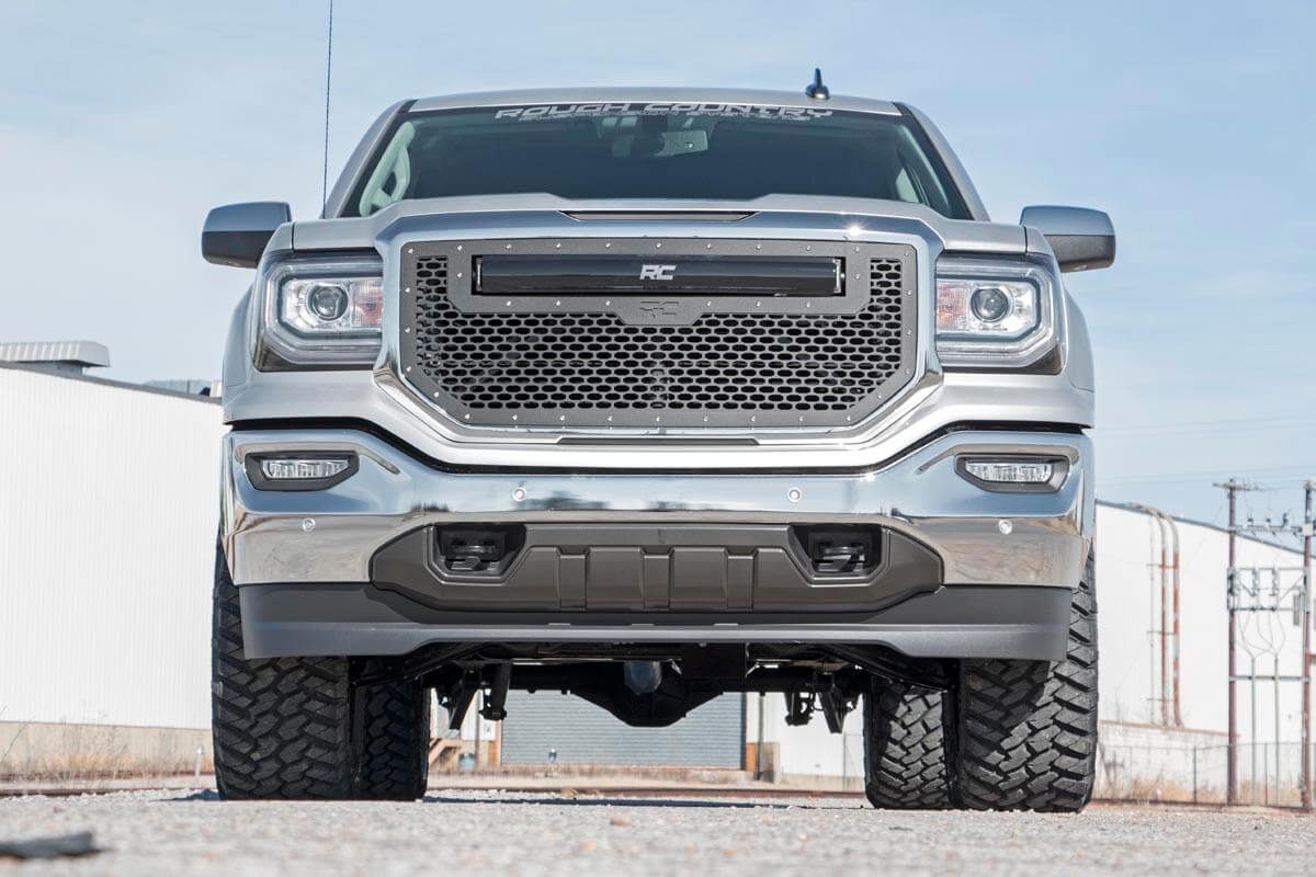 3.5 Inch Lift Kit Cast Steel LCA FR M1 Silverado/Sierra 1500 (14-18 & Classic) Rough Country