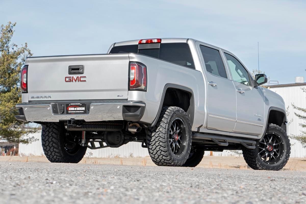 3.5 Inch GM Suspension Lift Knuckle Kit Vertex w/V2 Shocks (14-18 1500 PU 4WD Cast Steel) Rough Country