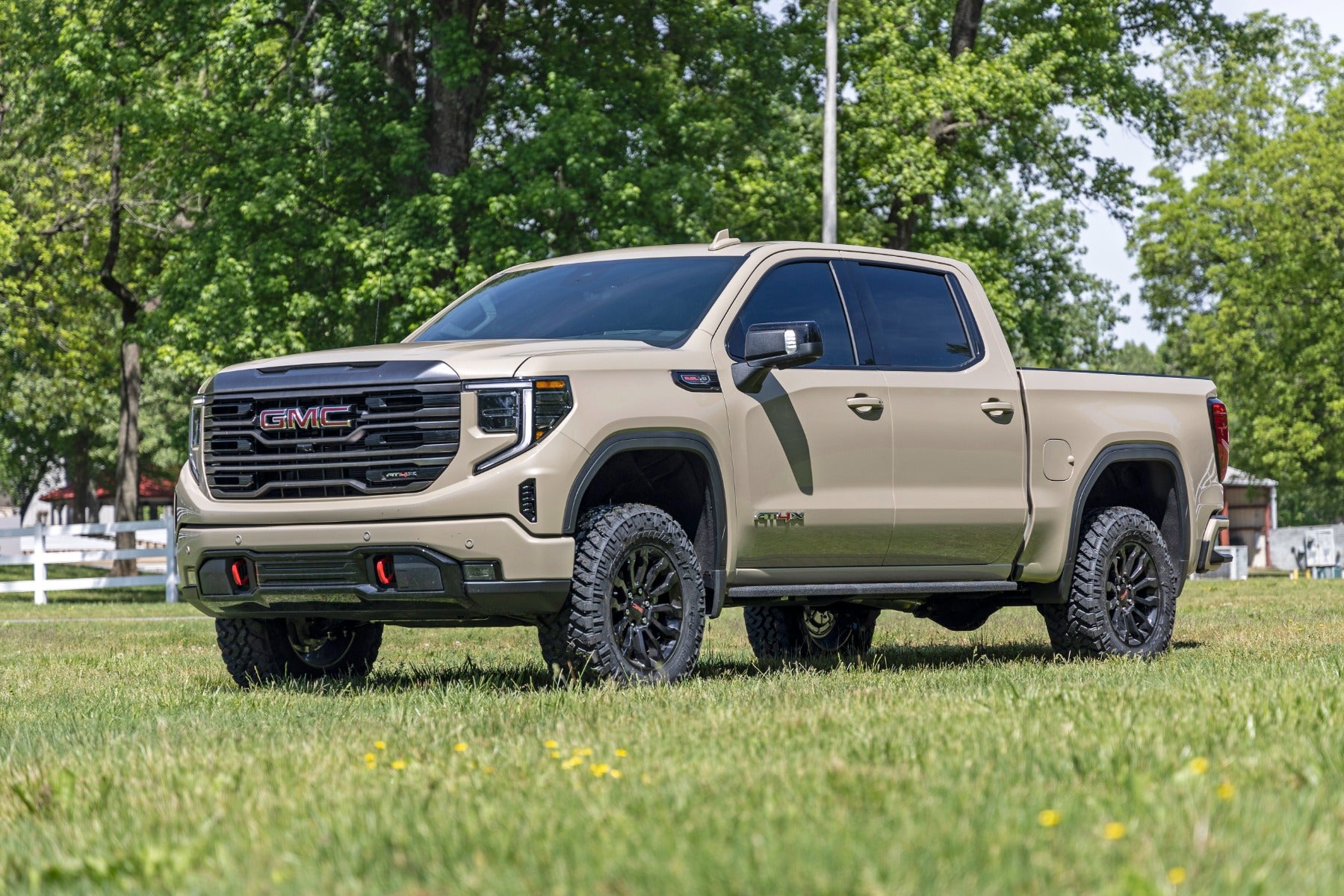 1.5 Inch Leveling Kit AT4X GMC Sierra 1500 4WD (22-23) Rough Country
