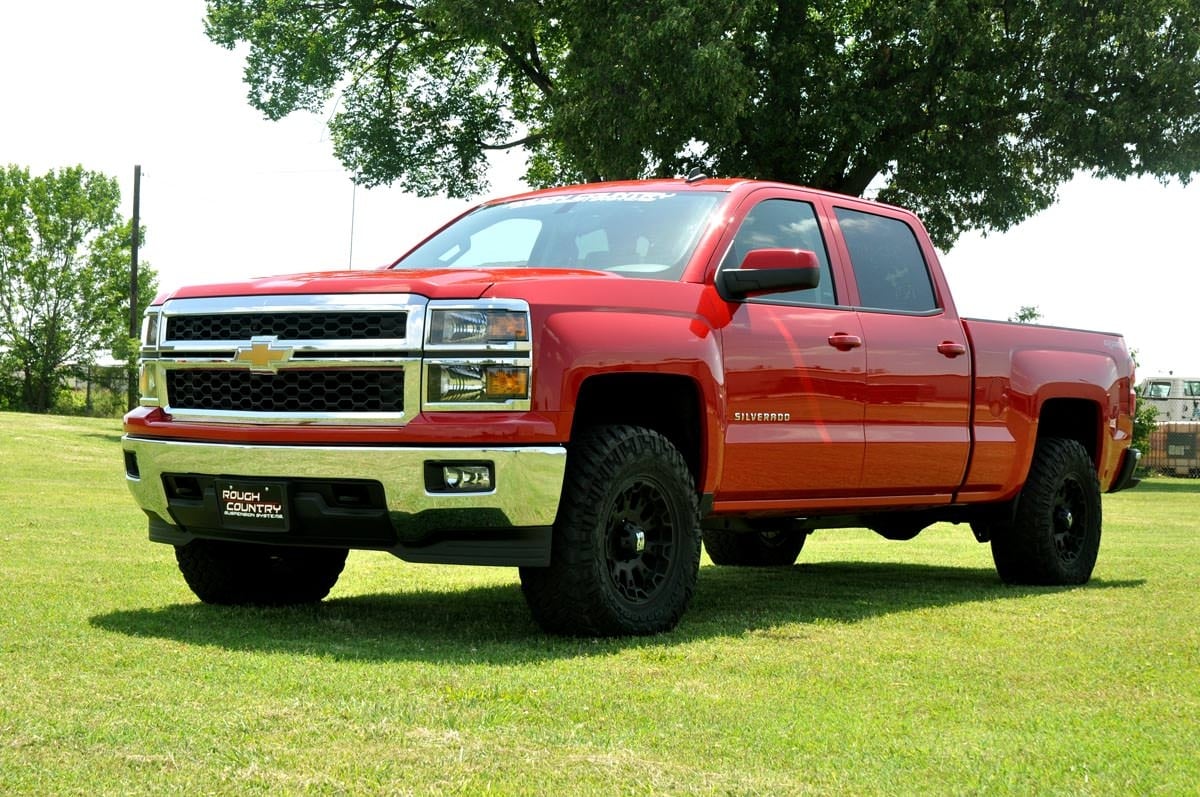 2 Inch Leveling Kit Aluminum Red Silverado/Sierra 1500 Truck (07-18) SUV (07-20) Rough Country