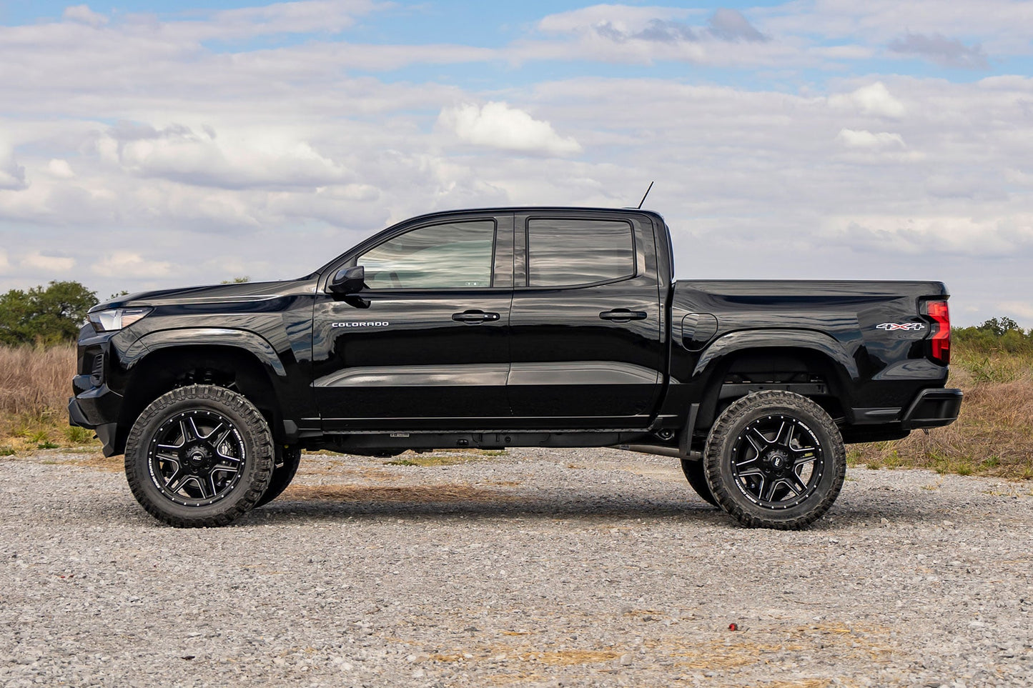 4 Inch Lift Kit N3 Struts Chevy/GMC Canyon/Colorado 4WD (2023-2026) Rough Country