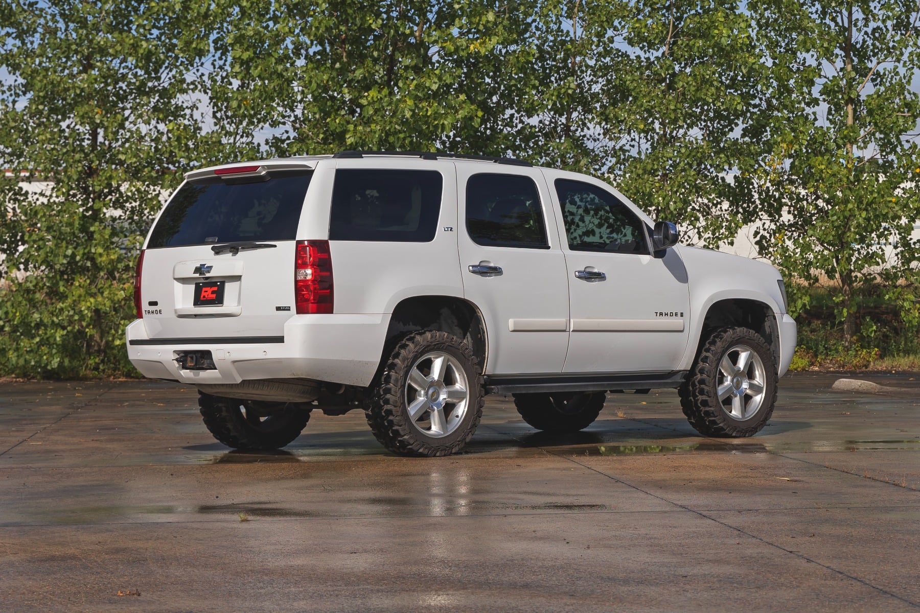 3.5 Inch Lift Kit N3 Struts Forged UCAs Chevy/GMC SUV 1500 (07-20) Rough Country