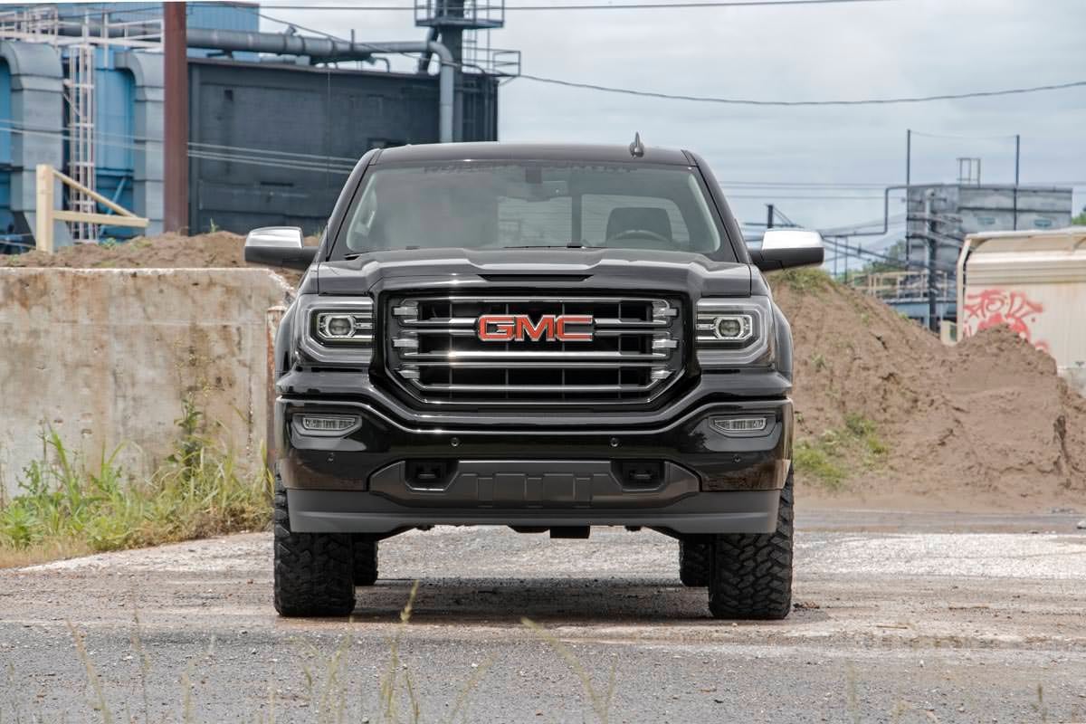 3.5 Inch Lift Kit Alum/Cast Steel Red Silverado/Sierra 1500 (07-16) Rough Country