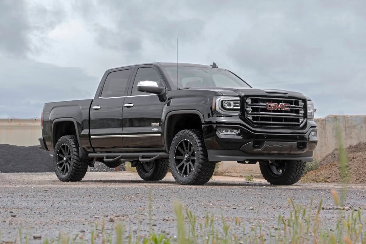 3.5 Inch Lift Kit Forged UCA N3 Strut Red Silverado/Sierra 1500 (14-16) Rough Country