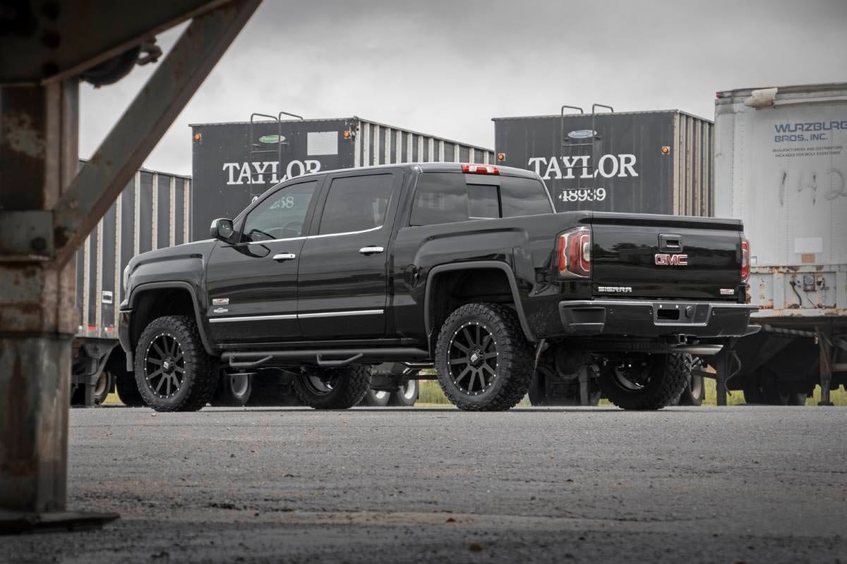 3.5 Inch Lift Kit Forged UCA N3 Strut Red Silverado/Sierra 1500 (14-16) Rough Country