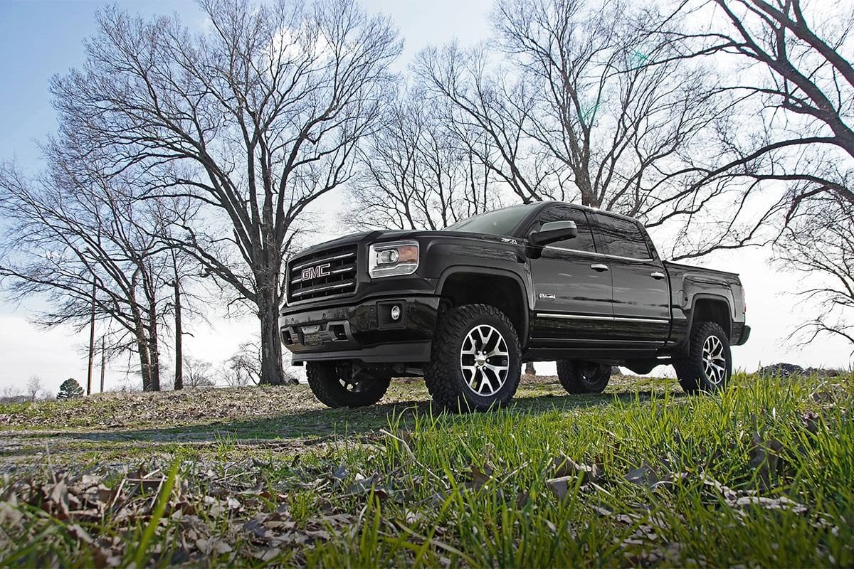 6 Inch Lift Kit Alu/Stamp Steel M1 Struts/M1 Silverado/Sierra 1500 (14-18 & Classic) Rough Country