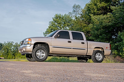 1.5-2 Inch Lift Kit V2 Silverado/Sierra 1500 4WD (1999-2006 & Classic) Rough Country