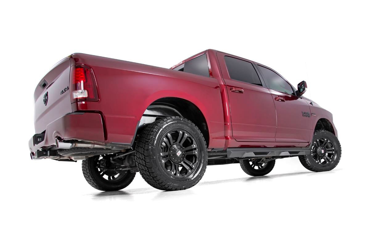 3 Inch Lift Kit M1 Struts/M1 Ram 1500 4WD (2012-2018 & Classic) Rough Country
