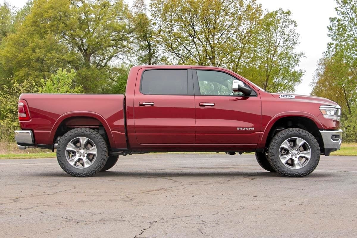 3.5 Inch Lift Kit M1 Struts/M1 Ram 1500 2WD/4WD (2019-2026) Rough Country