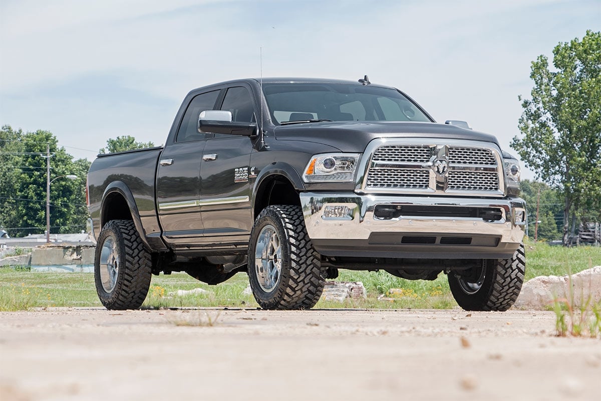 2.5 Inch Lift Kit Gas M1 Ram 2500 4WD (2014-2018) Rough Country