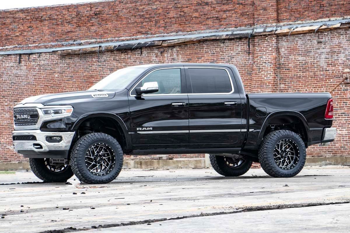 5 Inch RAM Suspension Lift Kit w/V2 Shocks 19-Up RAM 1500 4WD Air Ride Rough Country