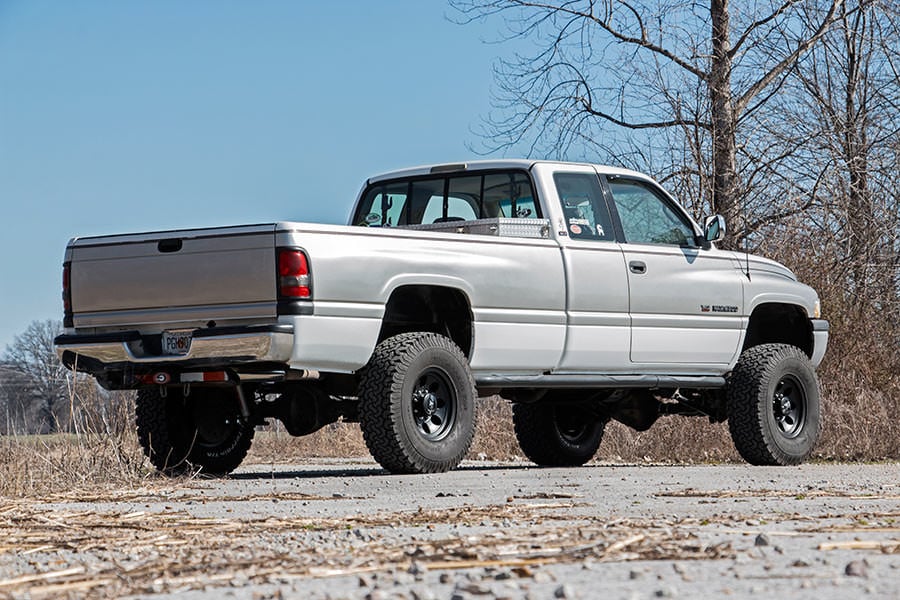 3 Inch Lift Kit M1 Ram 2500 4WD (1994-2002) Rough Country