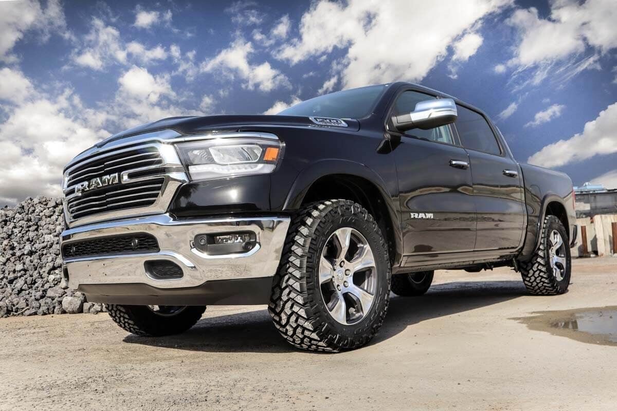 2 Inch RAM Leveling Lift Kit 19-Up RAM 1500 4WD/2WD Rough Country