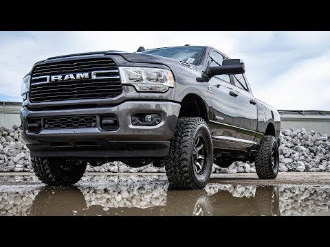 2.5 Inch Dodge Leveling Kit 14-Up Ram 2500/3500 4WD Rough Country