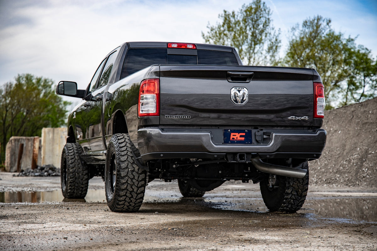 2.5 Inch Leveling Kit RR Coil M1 Ram 2500 (14-26)/3500 (13-26) Rough Country