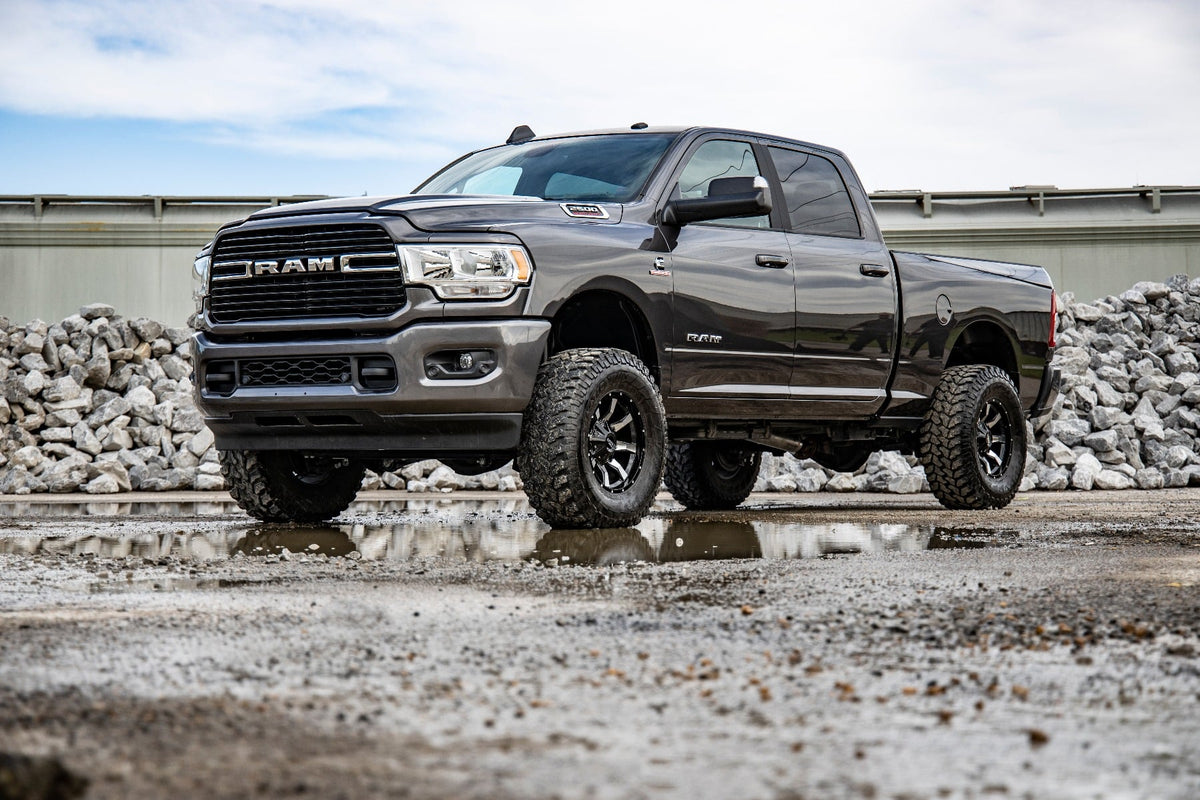 2.5 Inch Leveling Kit RR Coil M1 Ram 2500 (14-26)/3500 (13-26) Rough Country
