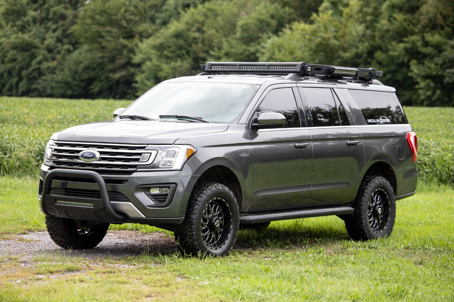 3 Inch Lift Kit UCA Red Ford Expedition 4WD (2018-2024) Rough Country