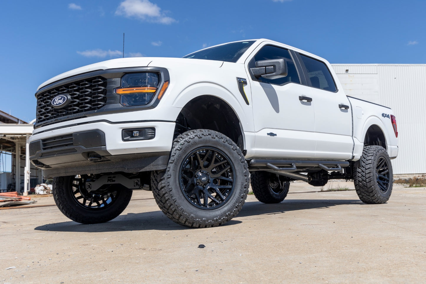 6 Inch Lift Kit Vertex/V2 Ford F-150 4WD (2021-2026) Rough Country