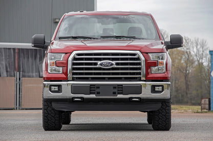 2 Inch Lift Kit M1 Struts/M1 Ford F-150 4WD (2014-2020) Rough Country
