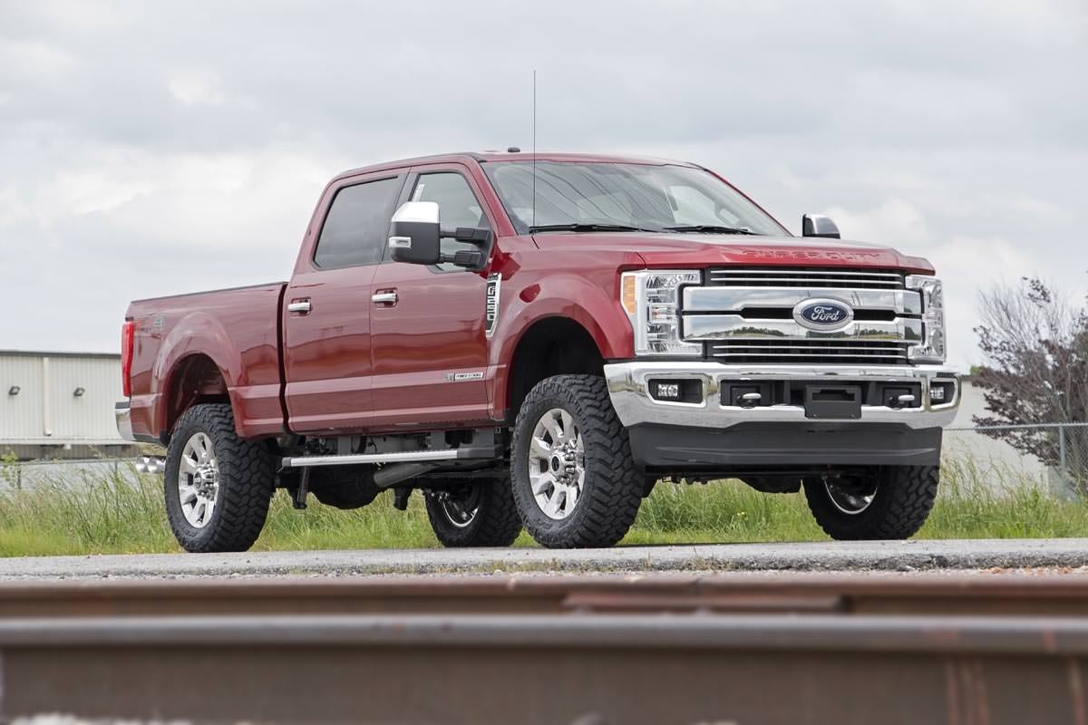 3 Inch Lift Kit N3 Front Gas Coils Ford F-250 Super Duty 4WD (17-22) Rough Country