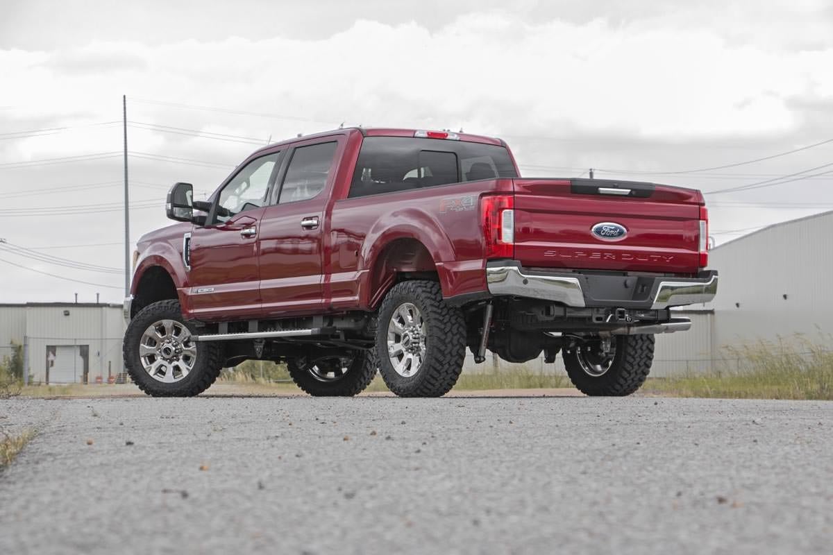 3 Inch Lift Kit V2 - Ford F-250 Super Duty 4WD (2017-2022) Rough Country