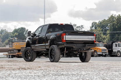 6 Inch Lift Kit R/A No OVLD M1 Ford F-250/F-350 Super Duty 4WD (17-22) Rough Country