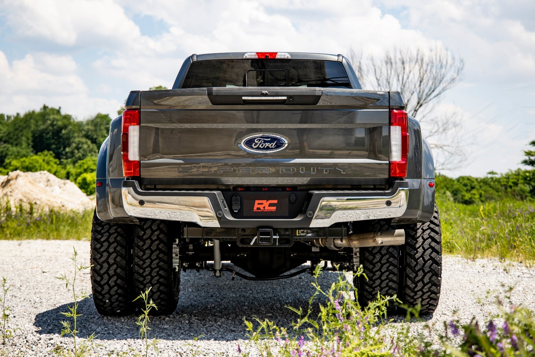 4.5 Inch Lift Kit Dually M1 Ford F-350 Super Duty 4WD (2017-2022) Rough Country
