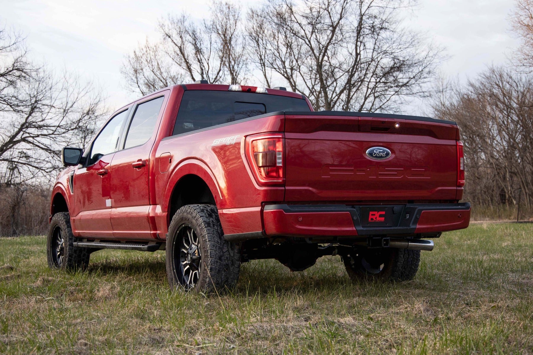 3 Inch Lift Kit Fabbed UCA N3 Struts 2021 Ford F-150 4WD Rough Country