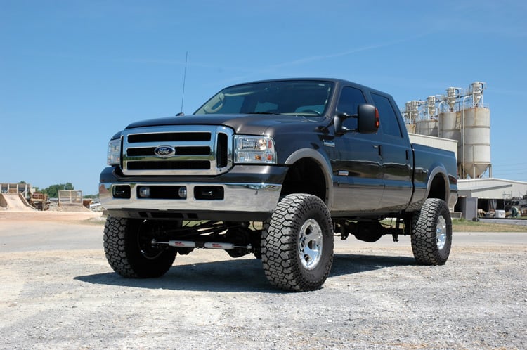 6 Inch Lift Kit Gas Ford F-250/F-350 Super Duty 4WD (2005-2007) Rough Country