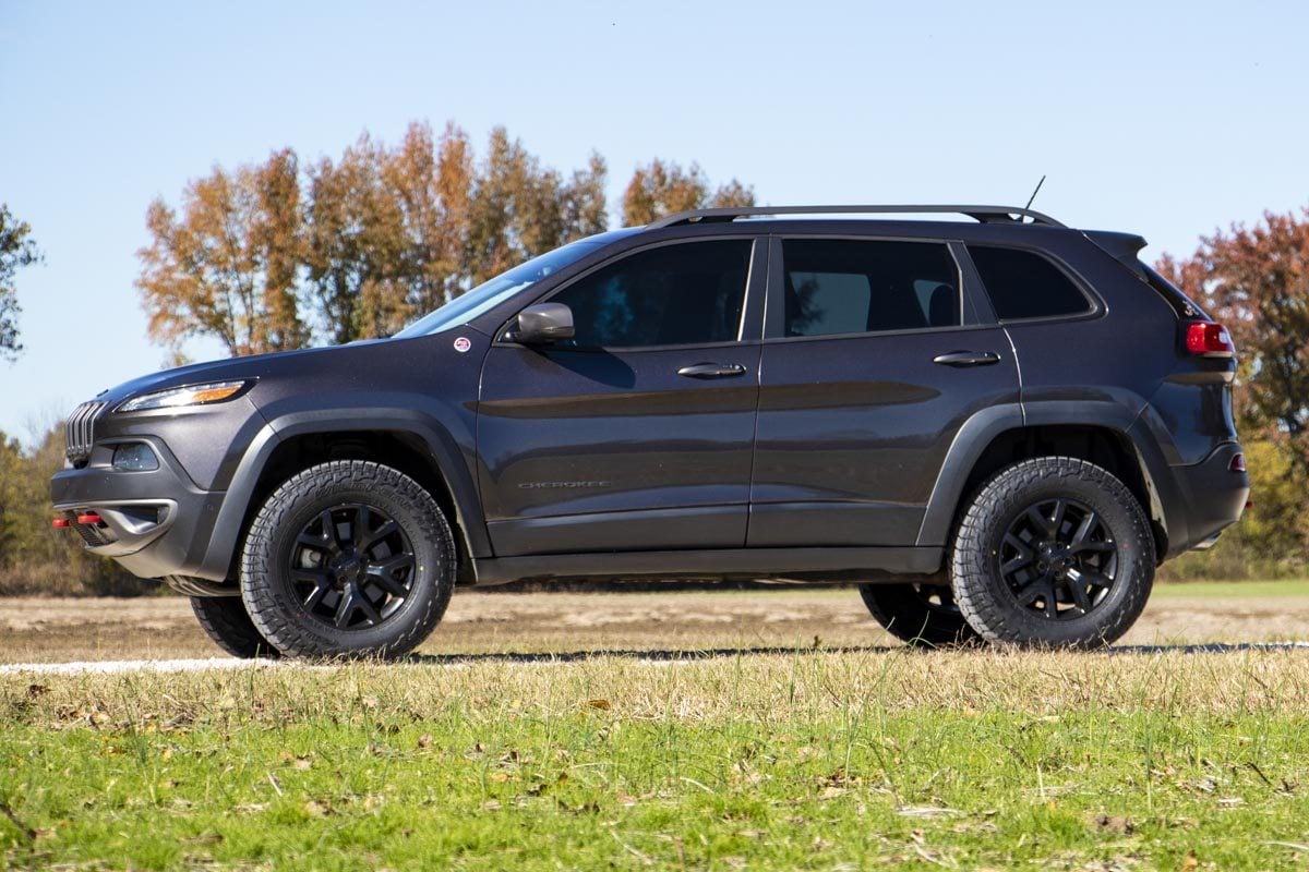 2 Inch Leveling Lift Kit Jeep Cherokee KL 2WD/4WD (2014-2023) Rough Country