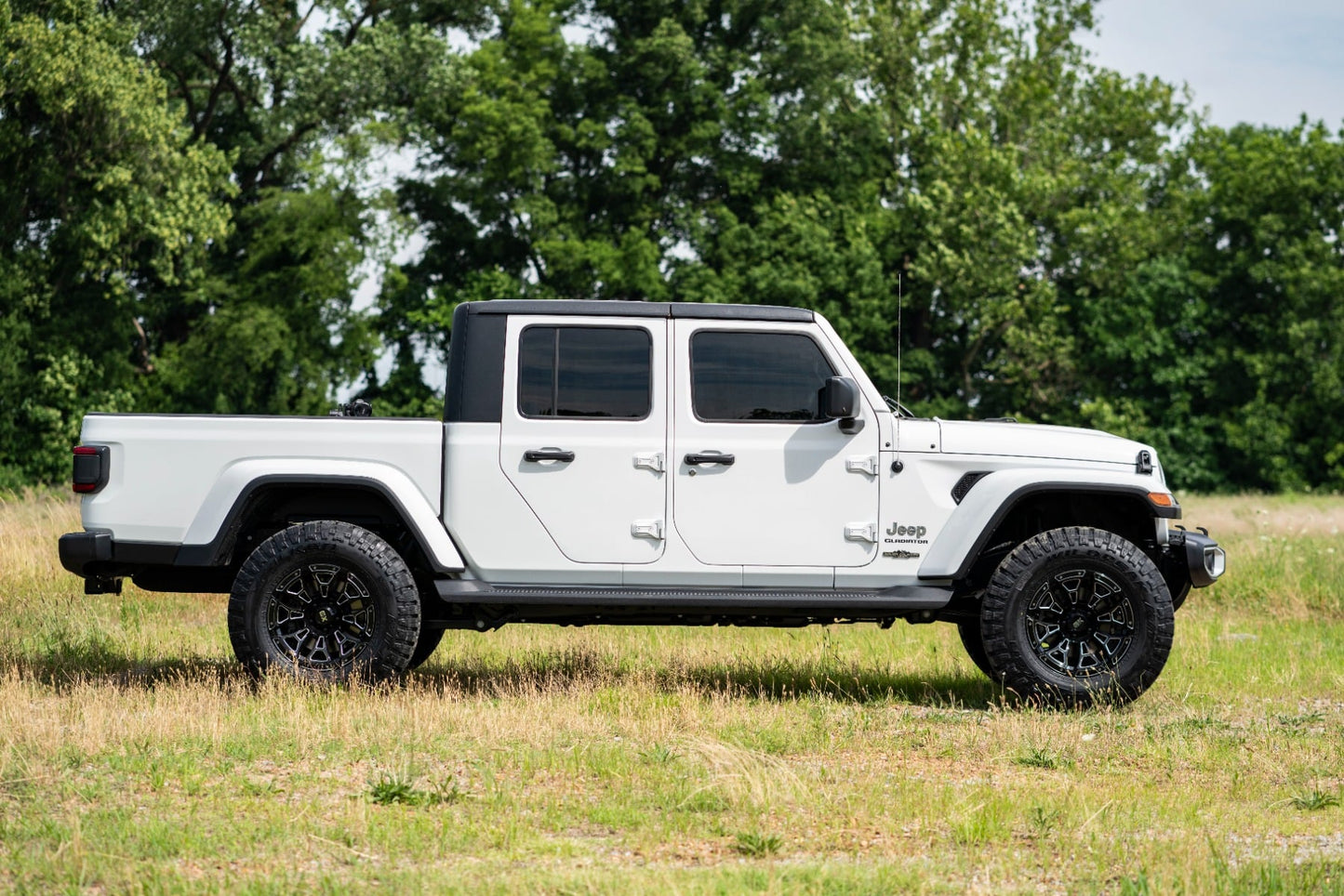2.5 Inch Leveling Kit Spacers N3 Jeep Gladiator JT 4WD (2024-2025) Rough Country