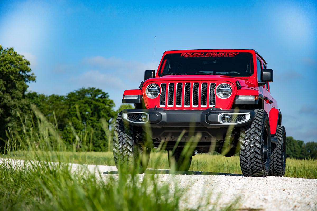 3.5 Inch Lift Kit Springs V2 Jeep Gladiator JT 4WD (2020-2023) Rough Country