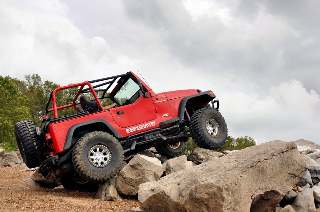 4 Inch Lift Kit Long Arm V2 Jeep Wrangler TJ 4WD (1997-2006) Rough Country