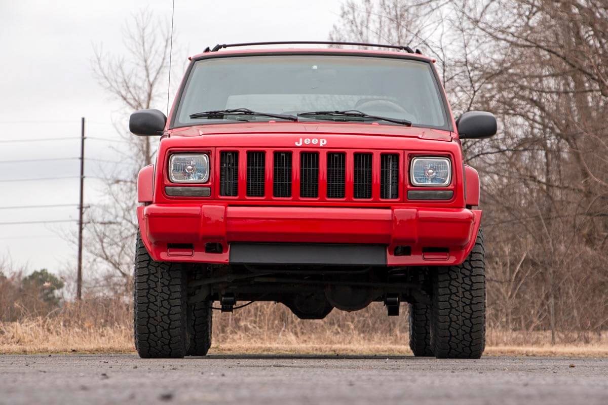 Jeep Cherokee XJ 3 Inch Series II Suspension Lift Kit W/V2 Shocks Add-A-Leaf For 84-01 Jeep Cherokee XJ Rough Country