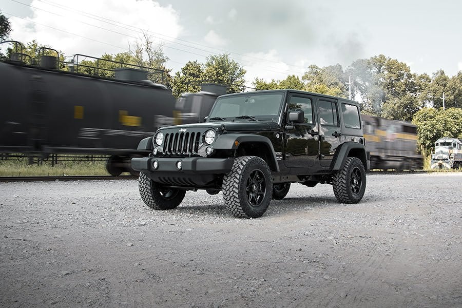 2.5 Inch Lift Kit Coils M1 Jeep Wrangler Unlimited 2WD/4WD (2007-2018) Rough Country