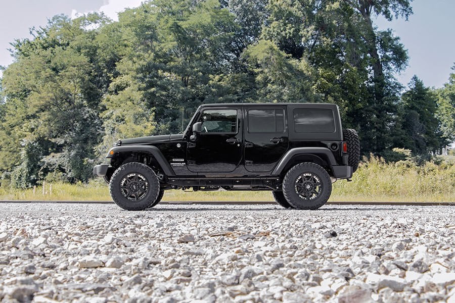 2.5 Inch Lift Kit Coils M1R Jeep Wrangler Unlimited 2WD/4WD (2007-2018) Rough Country