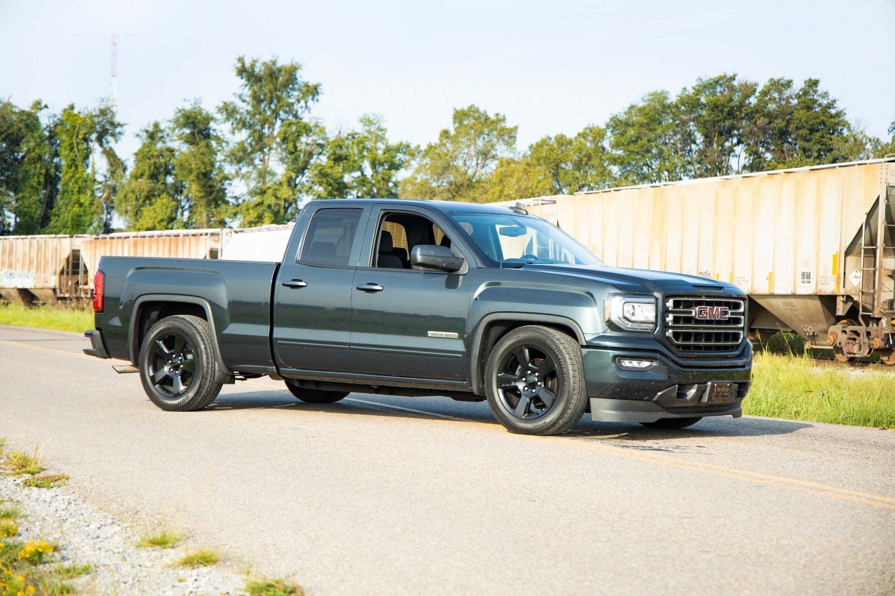 2 Inch Front Lowering Kit 4 Inch Rear Lowering Alum/Stamped Knuckle 14-18 Chevy/GMC 1500 Rough Country