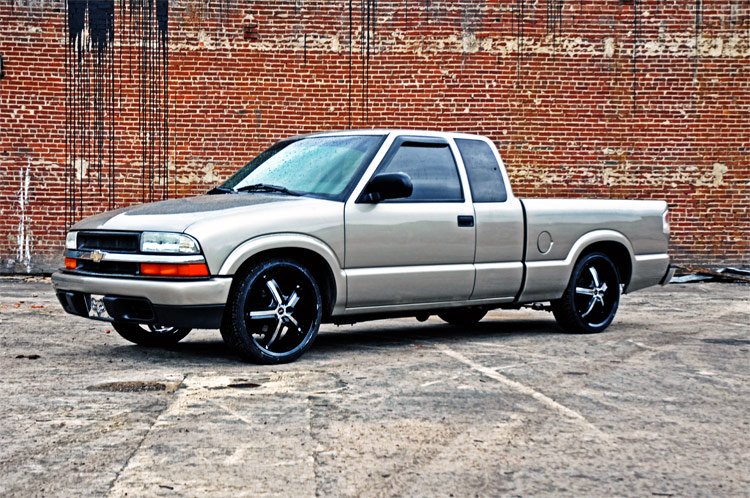 2 Inch/3 Inch Lowering Kit 91-03 Sonoma 83-97 S10 Blazer Rough Country