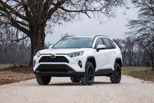 2.5 Inch Toyota Suspension Lift Kit 19-20 RAV4 Rough Country