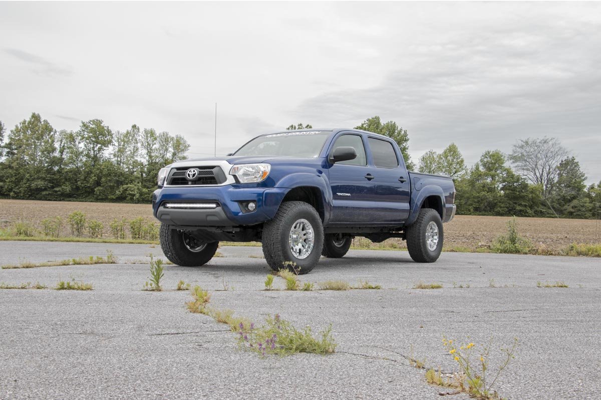 3 Inch Lift Kit Toyota Tacoma 2WD/4WD (2005-2023) Rough Country