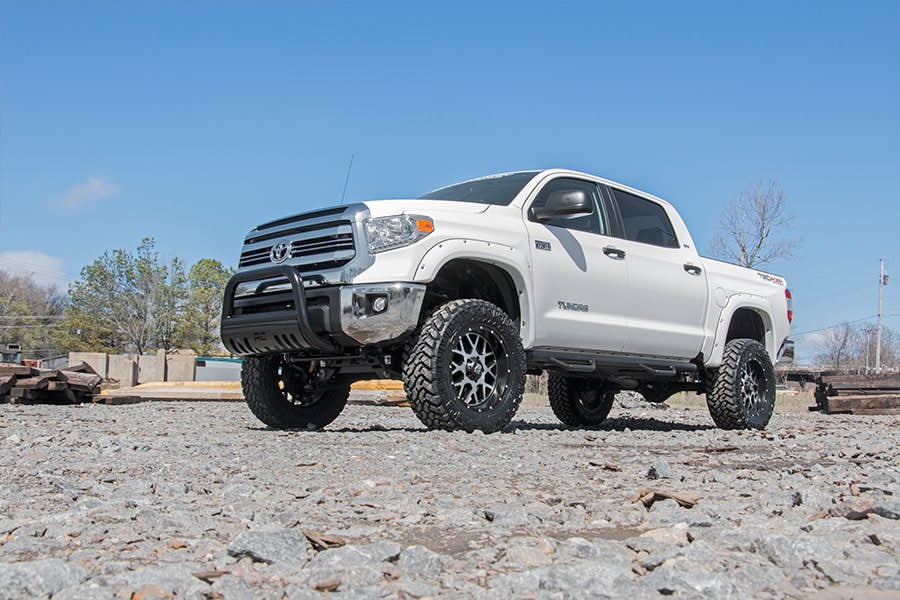 6 Inch Lift Kit M1 Struts/M1 Toyota Tundra 4WD (2016-2021) Rough Country