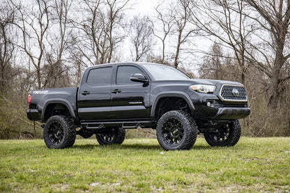 6 Inch Lift Kit M1 Struts/M1 Toyota Tacoma 2WD/4WD (2016-2023) Rough Country