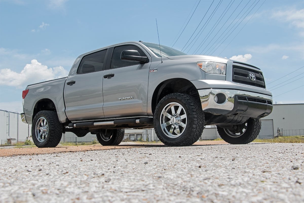 3.5 Inch Lift Kit Red Toyota Tundra 2WD/4WD (2007-2021) Rough Country