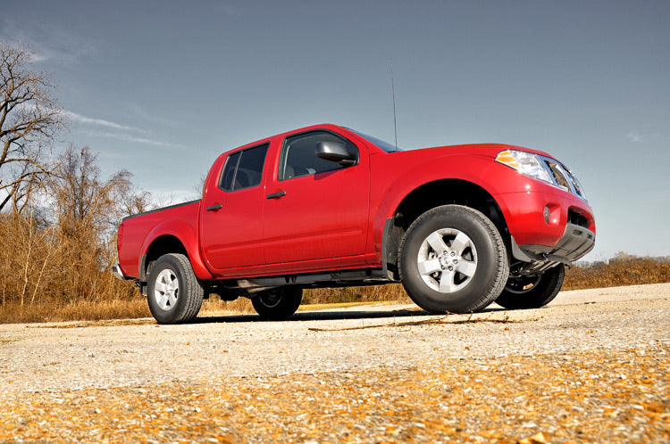2.5 Inch Nissan Suspension Lift Kit w/ N3 Struts For 05-Up Frontier Rough Country